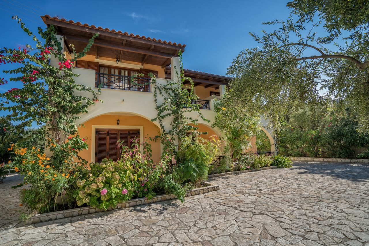 Olga Studios Vasilikí Esterno foto